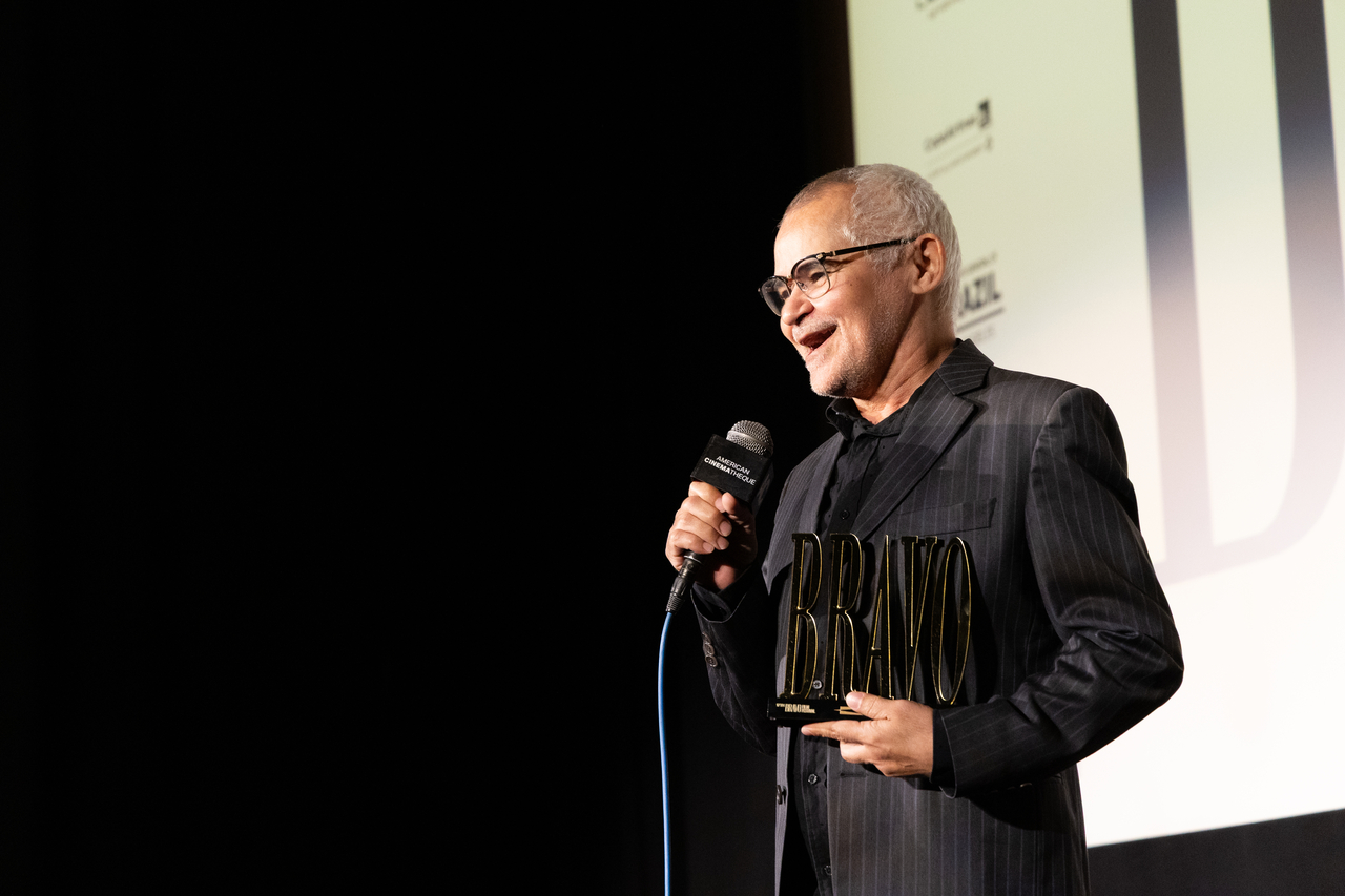 Gero Camilo leva o prêmio de Melhor Atuação por seu papel em “Papagaios”, no Bravo Film Festival, em Los Angeles